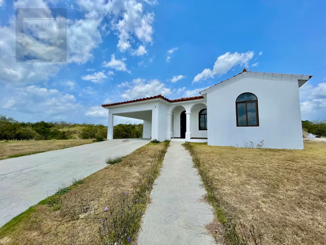 VENTA DE CASA EN HACIENDA PACÍFICA, SAN CARLOS