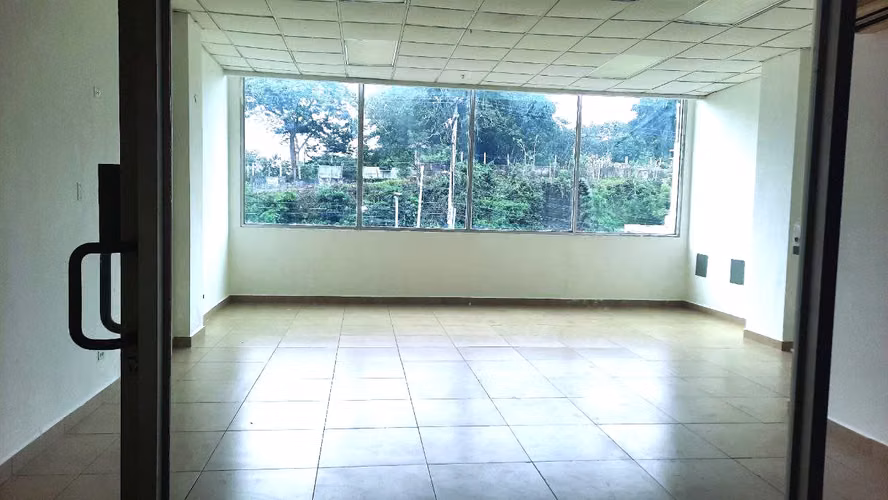 OPORTUNIDAD Alquiler de Local en Plaza las Cumbres 55mtrs LISTO P/ OCUPAR
