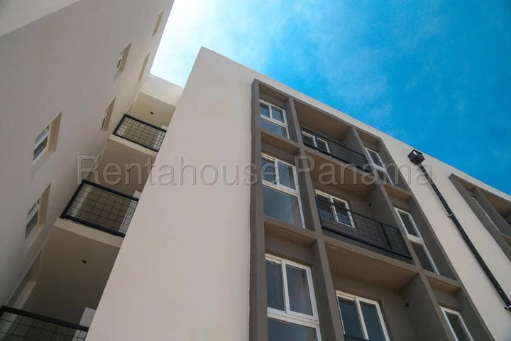 Apartamento en venta PH Valle del Río La Chorrera ELP 26-3346