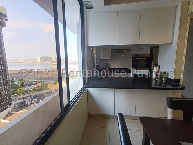 Venta de apartamento en Punta Paitilla AK