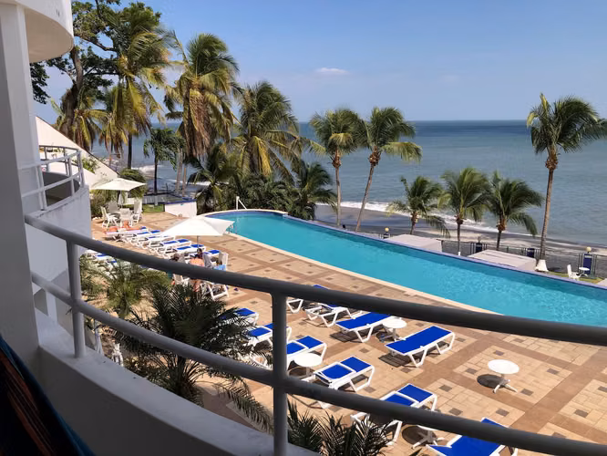 Estudio Frente al Mar Llave en Mano en Coronado | PH Coronado Bay