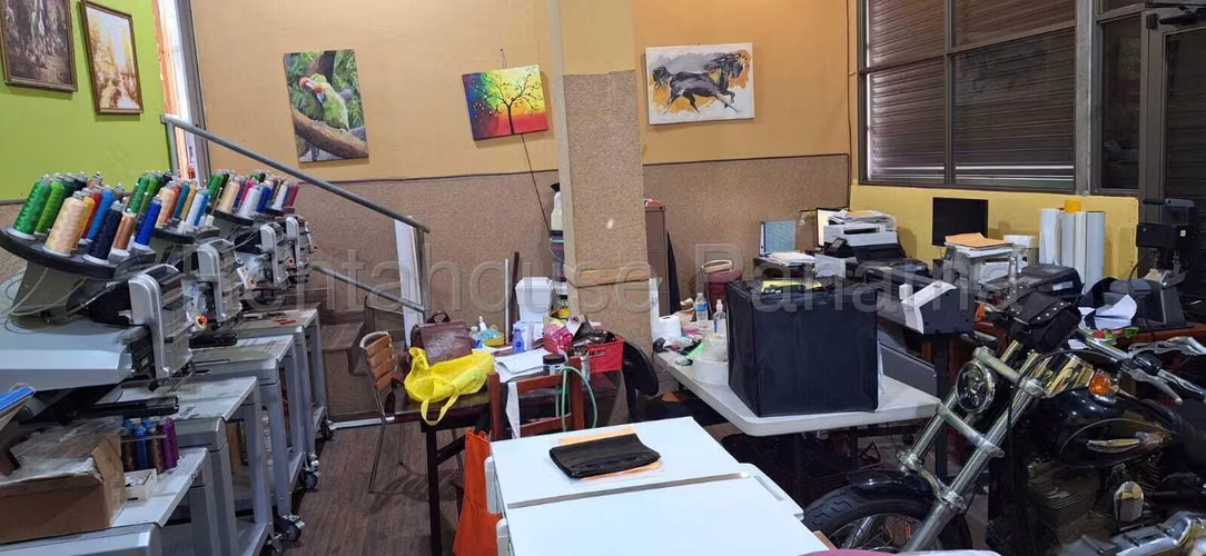 Venta de local en San Francisco AK