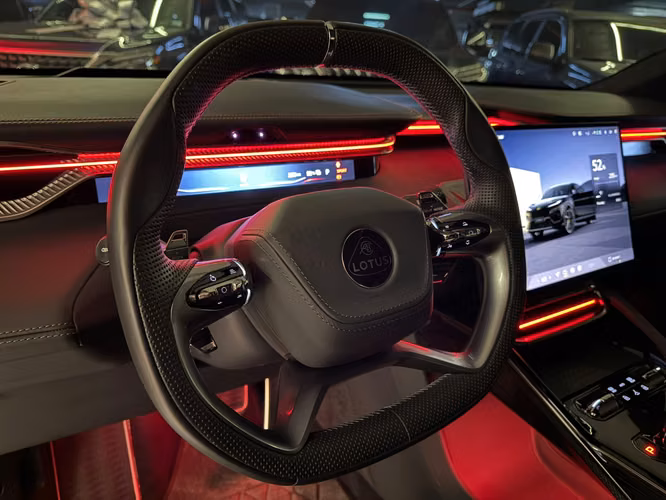 Lotus Eletre 2025