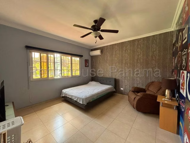 Venta Casa Residencial Las Huacas Altos de Panama 26YCG8236