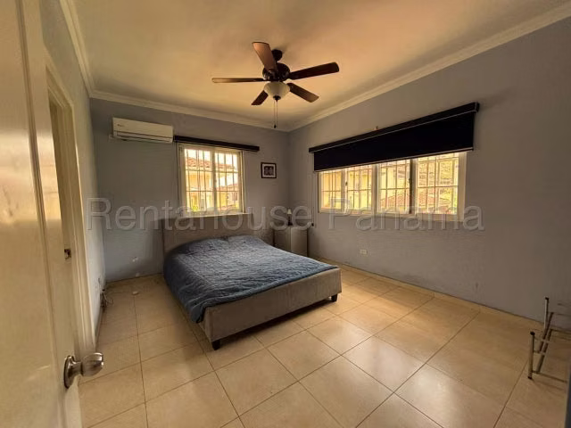 Venta Casa Residencial Las Huacas Altos de Panama 26YCG8236