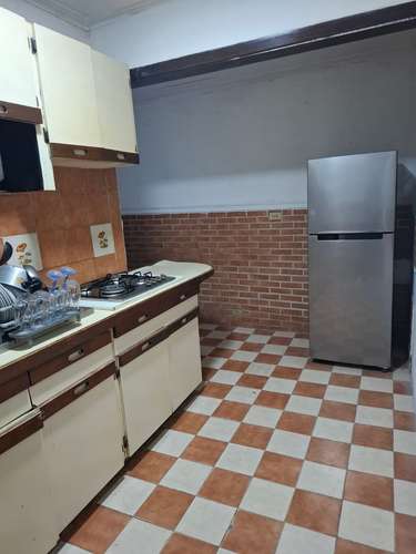 SE ALQUILA CUARTO EN LAS ACACIAS
