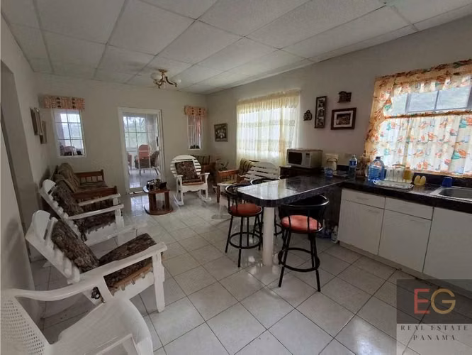 Se vende hermosa casa en Altos de Cerro Azul - Imagen 2