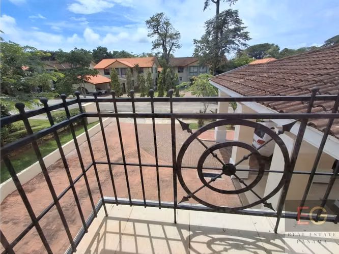 Venta de hermosa y exclusiva casa en Ancon