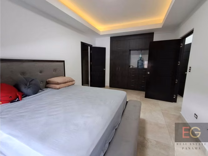 Venta de hermosa y exclusiva casa en Ancon