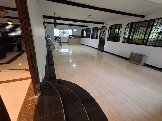 Hermosa casa en Venta en Altos de Cerro Azul - Imagen 7