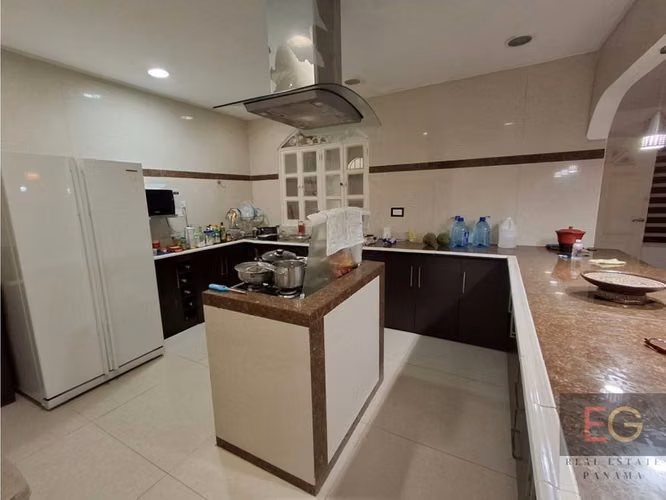 Hermosa casa en Venta en Altos de Cerro Azul - Imagen 6