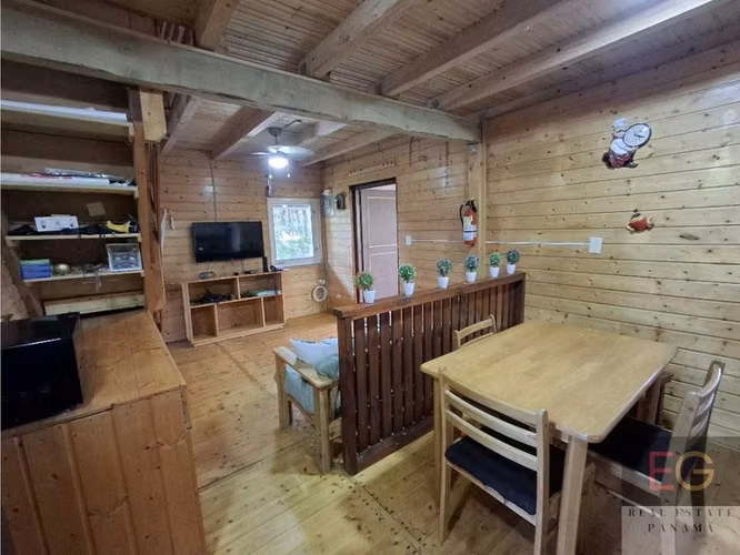 Se vende hermosa casa en Altos de Cerro Azul