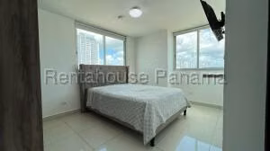 Alquiler de Apartamento con 79m2 en Carrasquilla PH Midpark 26-8246SR