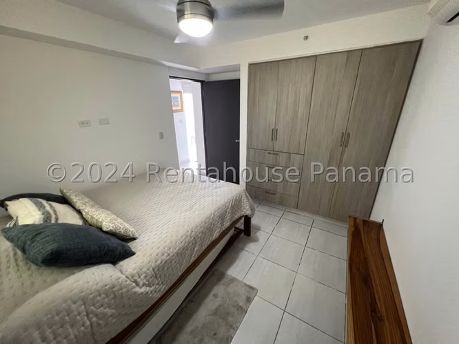 Apartamento en Alquiler Amoblado con Excelenre Ubicacion en Via España 26*2555Mfk
