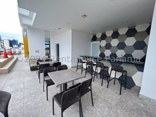 Apartamento en Alquiler Amoblado con Excelenre Ubicacion en Via España 26*2555Mfk