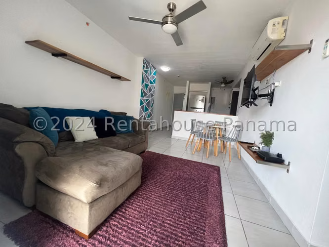 Apartamento en Alquiler Amoblado con Excelenre Ubicacion en Via España 26*2555Mfk