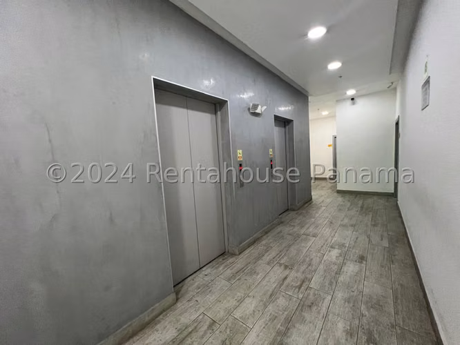 Apartamento en Alquiler Amoblado con Excelenre Ubicacion en Via España 26*2555Mfk