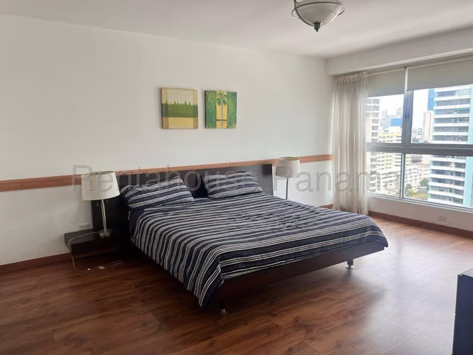 Apartamento en Venta en Avenida Balboa MPM 26-8280