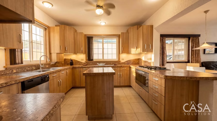 Reducción de Precio! Casa con vista a la montaña en venta en Sora, Chame – $175,000 o mejor oferta - Imagen 8