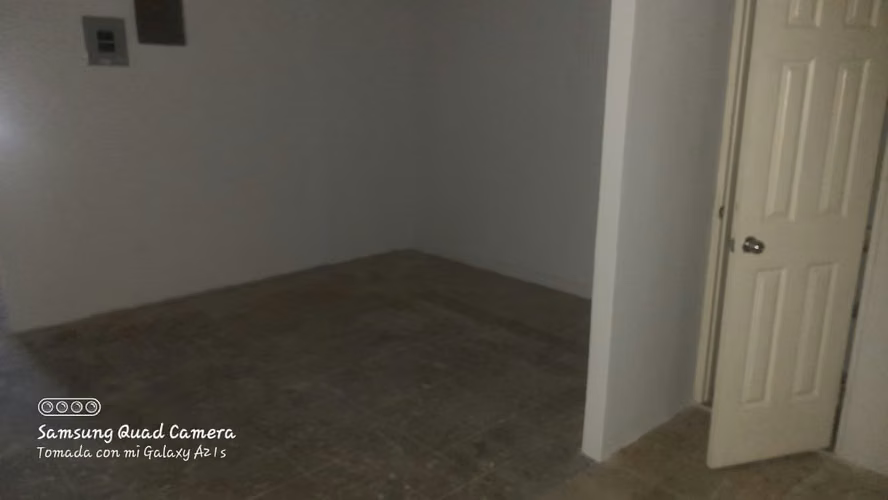 ALQUILER DE  LOCAL COMERCIAL - PEDREGAL - Imagen 8