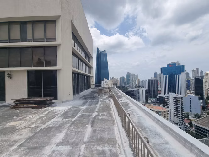 Alquiler de Oficina en Obarrio, Plaza Canaima, 561m²