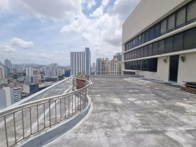 Alquiler de Oficina en Obarrio, Plaza Canaima, 561m²