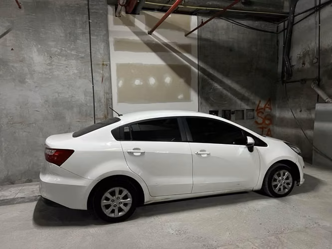 Vendo KIA RIO 2017