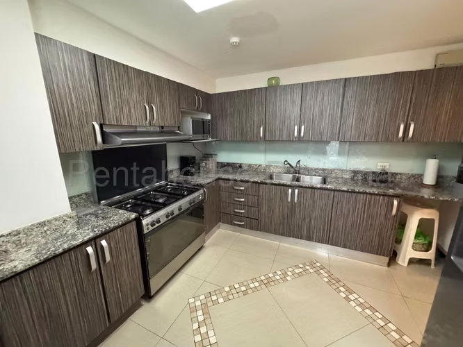 ALQUILER DE APARTAMENTO EN OBARRIO MCD26-7675