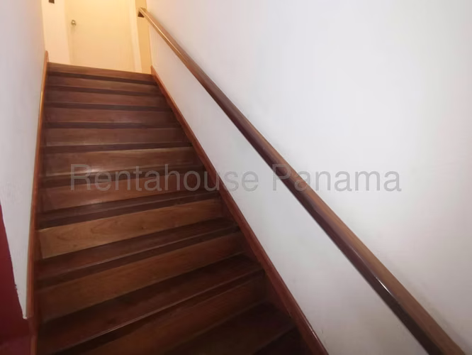 Se Alquila Casa en Los Rios MDV26-8213