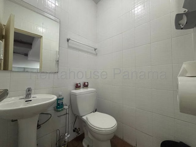 Vendo oficina en Av. Balboa LF26-325 Solo Cliente Directo