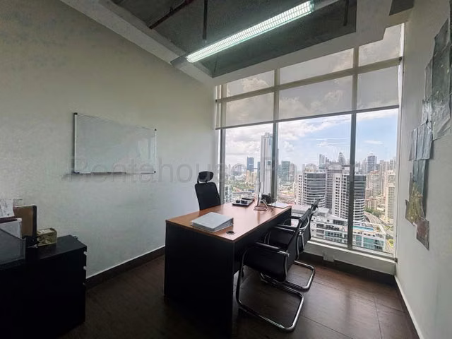 Vendo oficina en Av. Balboa LF26-325 Solo Cliente Directo