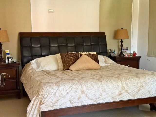 Dos Mares, Amplia Casa Familiar con Gran Jardin Excelente Precio ID 26024