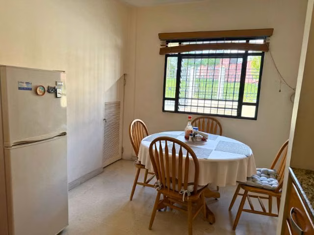 Dos Mares, Amplia Casa Familiar con Gran Jardin Excelente Precio ID 26024
