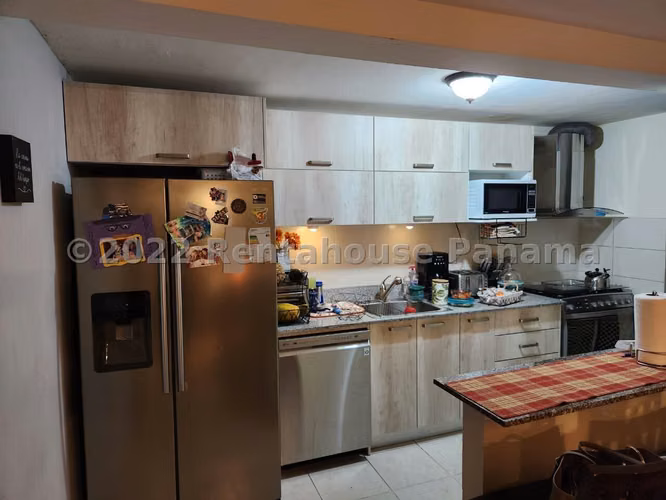 Venta de Apartamento en Pueblo Nuevo Ph Vista Marina Towers CCO