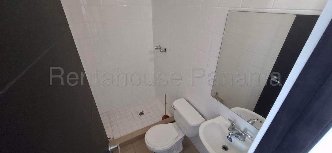 Apartamento en Alquiler en Hato Pintado JG