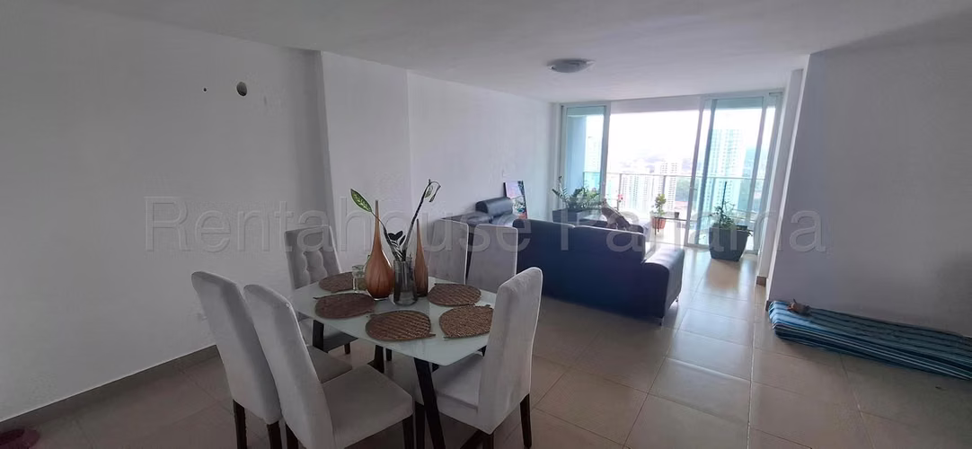 Apartamento en Alquiler en Hato Pintado JG