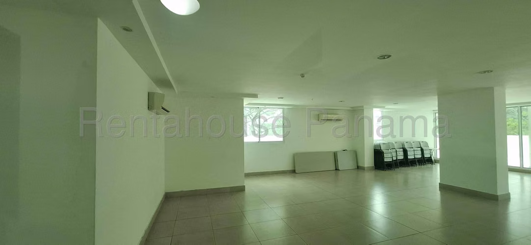 Apartamento en Alquiler en Hato Pintado JG