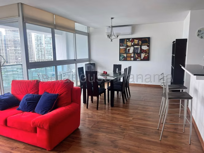 Vendo Apartamento en Avenida Balboa bayfront OF 26-8280