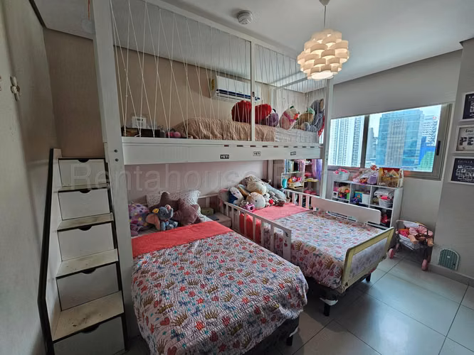 Vendo Apartamento en Costa del Este OF26-8278