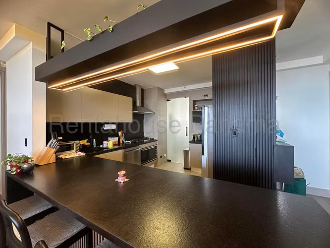 Apartamento en Alquiler en Coco del Mar JG