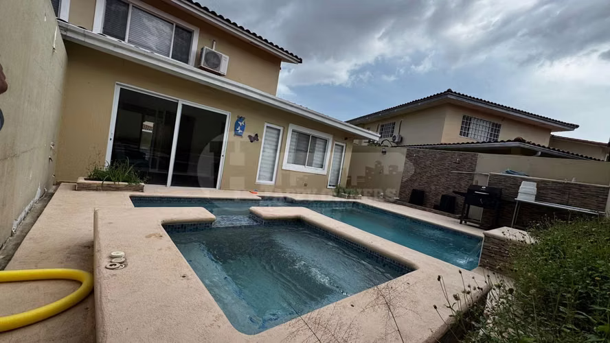 Casa en venta en PH Villa Tívoli, Villas del Golf II