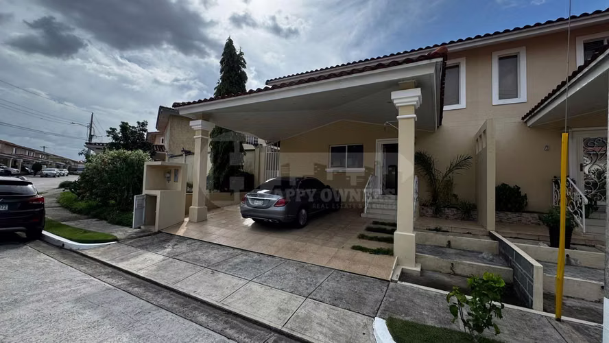 Casa en venta en PH Villa Tívoli, Villas del Golf II