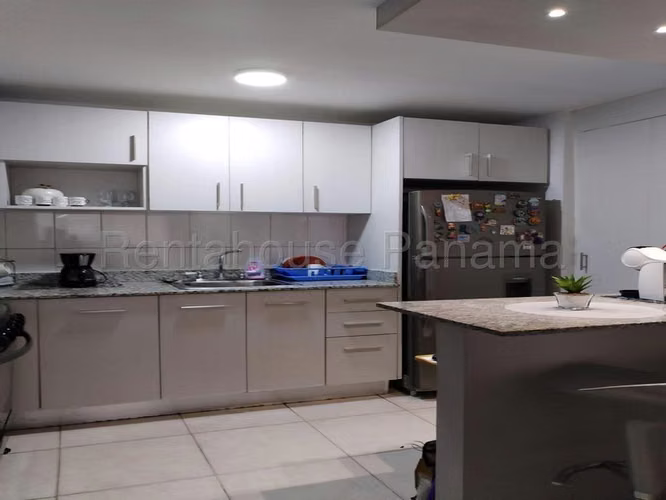 Apartamento en Venta en Carrasquilla JG