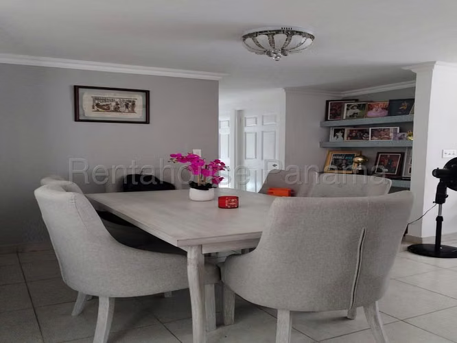 Apartamento en Venta en Carrasquilla JG