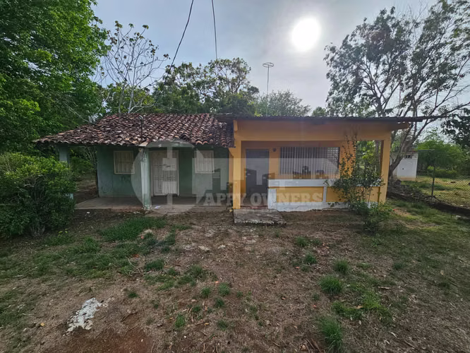 PROPERTY IS SOLD IN THE CENTER OF SANTA ANA, THE SAINTS