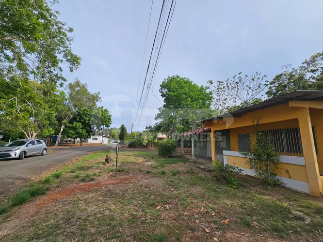 SE VENDE PROPIEDAD EN CENTRO DE SANTA ANA, LOS SANTOS