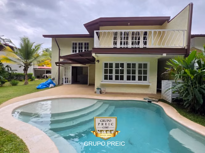 Casa en alquiler en Clayton linea blanca CC