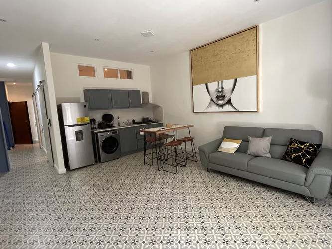  SE VENDE – APARTAMENTO AIRBNB READY EN CASCO ANTIGUO 