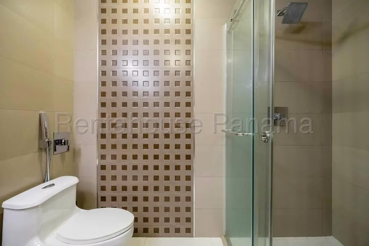 Se Vende Apartamento en Costa del Este LA26-5817