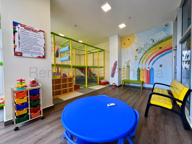 Se Vende Apartamento en Costa del Este LA26-7326
